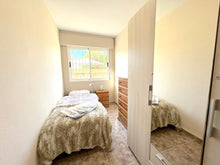 Load image into Gallery viewer, 3 Bedroom 2 Bathroom Ground Floor Apartment / Pool / Wi-Fi / A/C - La Zenia