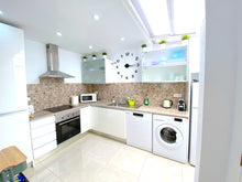 Load image into Gallery viewer, #18 / 2 Bed House / Wi-Fi / A/C / Communal Pool - Cabo Roig