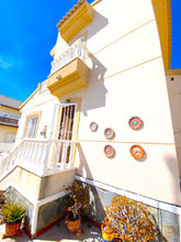 Load image into Gallery viewer, "South Facing" #5 2 Bedroom / 2 Bathroom Villa - Communal Pool / Wi-Fi - Quesada