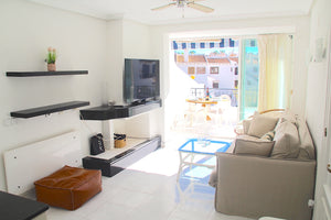 1 Bed / 1 Bathroom 2nd Floor Apartment - "South Facing" / Wi-Fi . Communal Pool - Cabo Roig - 50M to the Beach