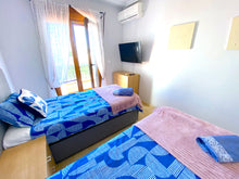 Load image into Gallery viewer, "South Facing" 162 3 Bed / 2 Bath Villa - Pau8 Villamartin