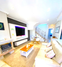 Load image into Gallery viewer, "South Facing" 162 3 Bed / 2 Bath Villa - Pau8 Villamartin