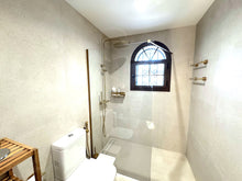 Load image into Gallery viewer, #18V /  2 Bed / 1.5 Bathroom Villa / Private Roof Solarium / Communal Pool / Wi-Fi - Villamartin