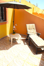 Load image into Gallery viewer, 3 Bed House / Wi-Fi / A/C / Communal Pool - Villamartin