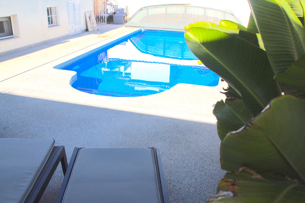 2 Bed / 2 Bathroom Villa - Private Pool - Cabo Roig